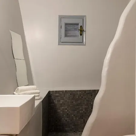 Blueisla Alpha Town Mykonos Apartment Mykonos Town
